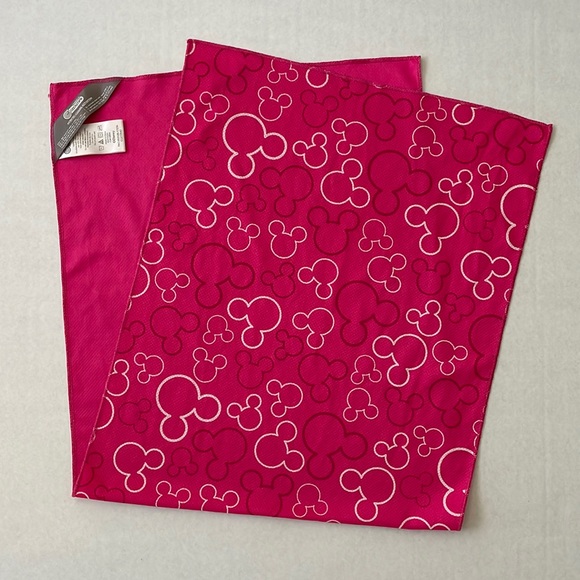 Disney Parks Cooling Towel by CoolCore in Pink Mickey Icon Print - Picture 1 of 13